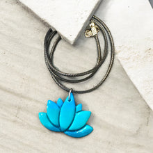 Charger l'image dans la galerie, Collier Éco-Chic en Coton Ciré – Fait Main